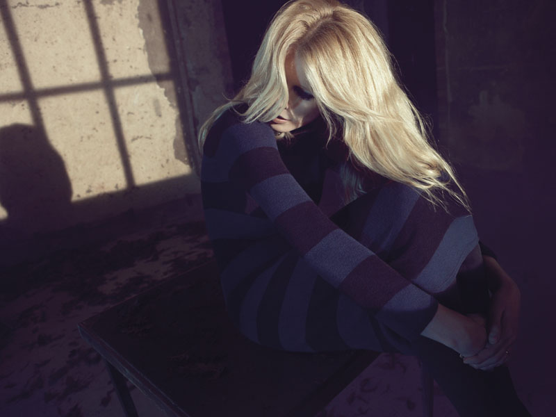 Claudia Schiffer by Camilla 2011ﶬV DƬ