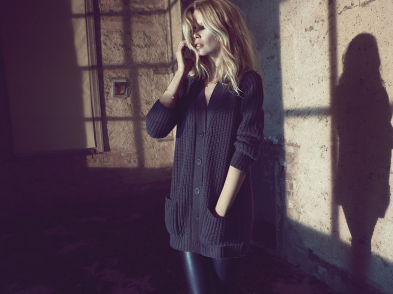 Claudia Schiffer by Camilla 2011ﶬV DƬ