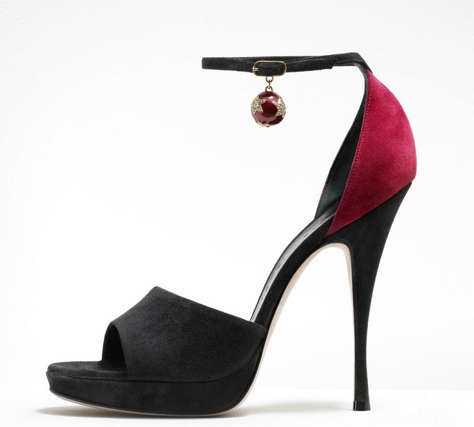 Gaetano Perrone 2011ﶬLookbook DƬ