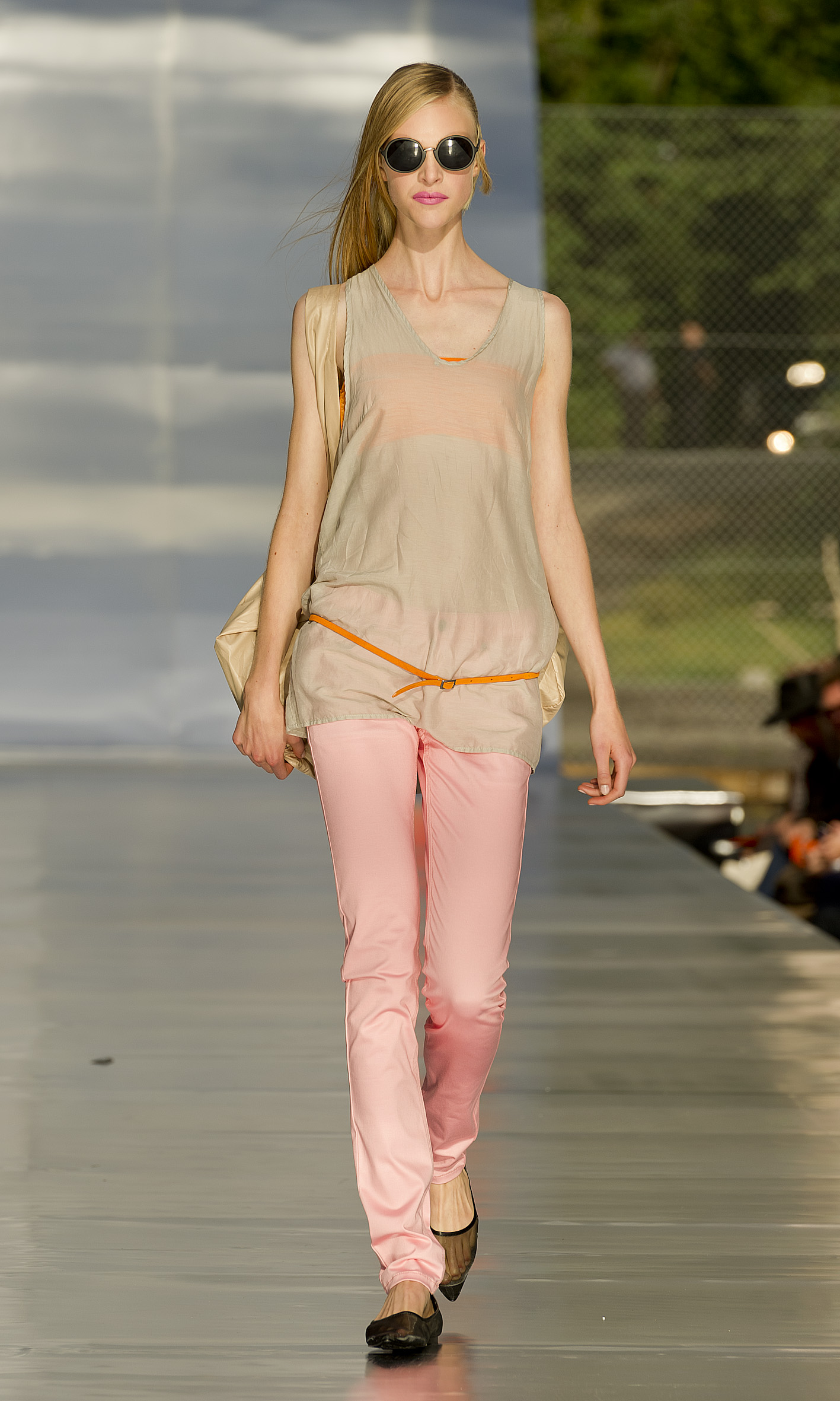 Cheap Monday 2012 ˹¸砖ĦDƬ