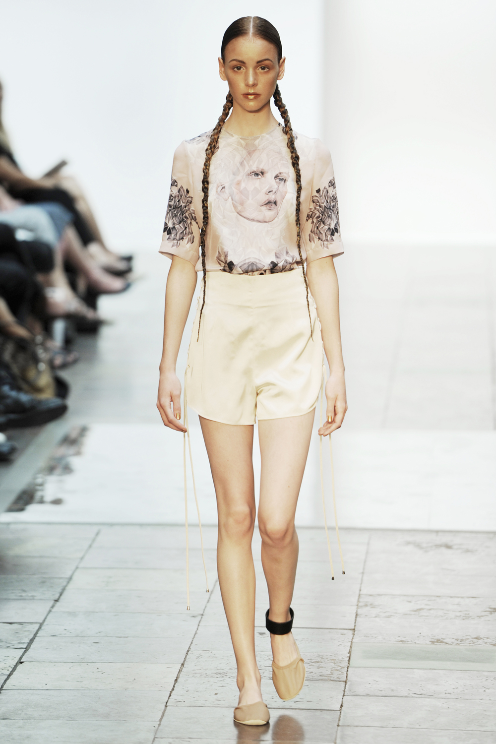 Anne Sofie Madsen 2012 籾DƬ