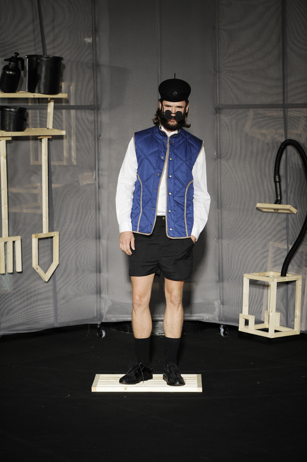 Henrik Vibskov 2012 籾DƬ