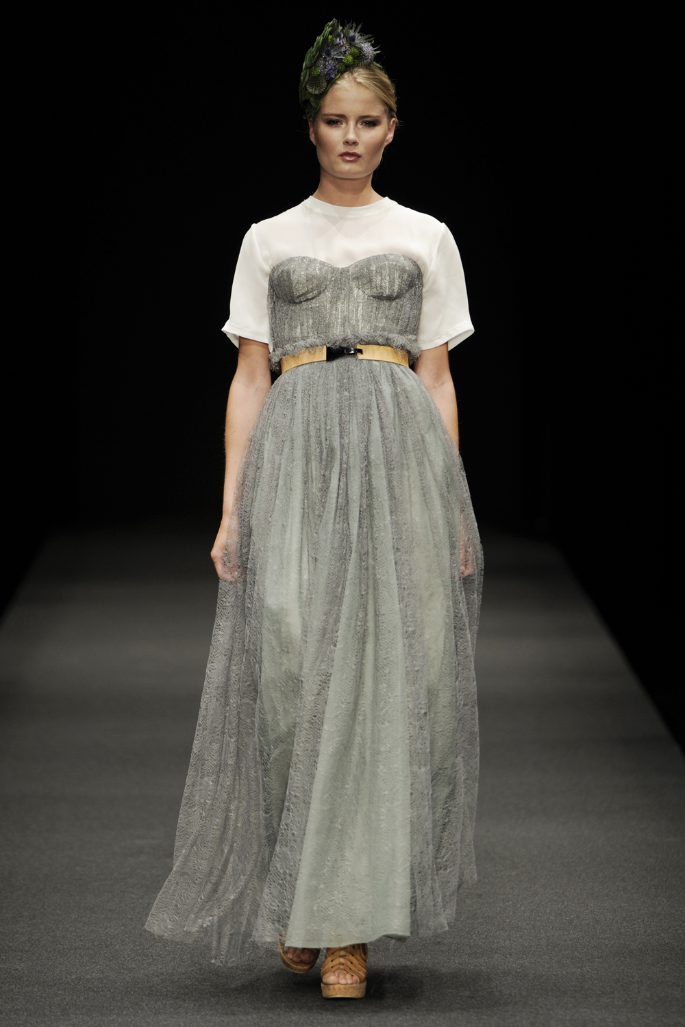 Nina Robenhagen 2012 籾DƬ