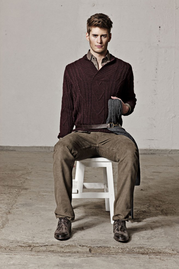 Johnny Love 2011ﶬbVDƬ