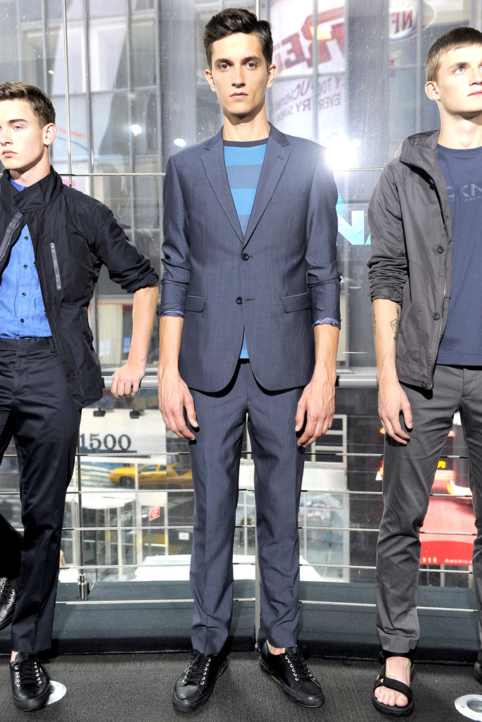 DKNY 2012ĳ¸DƬ