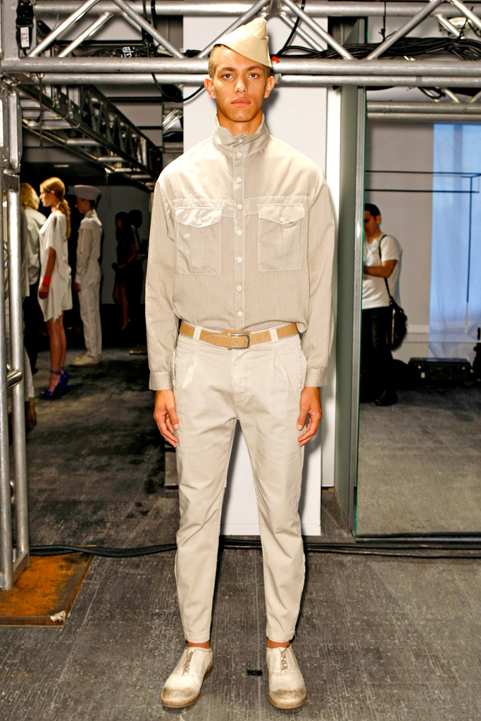 Alexandre Plokhov 2012DƬ