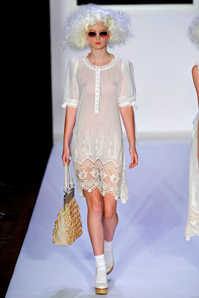 Bebe 2012DƬ