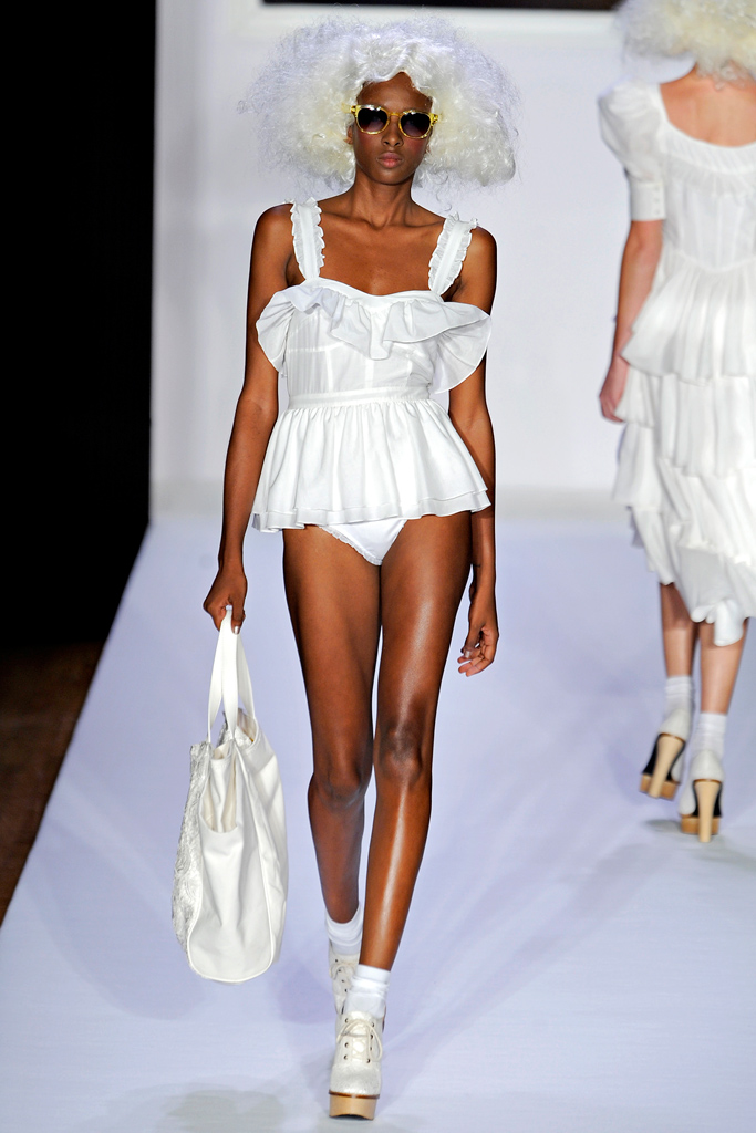 Bebe 2012DƬ