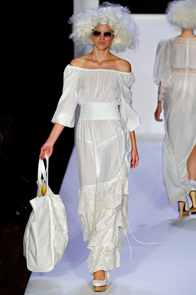 Bebe 2012DƬ