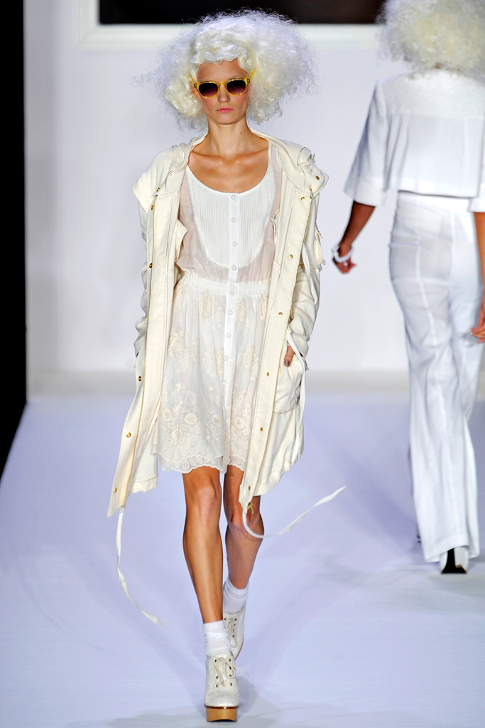 Bebe 2012DƬ