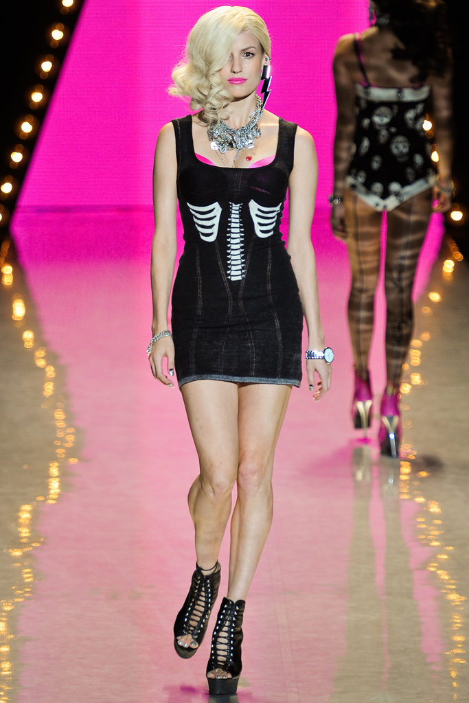 Betsey Johnson 2012DƬ