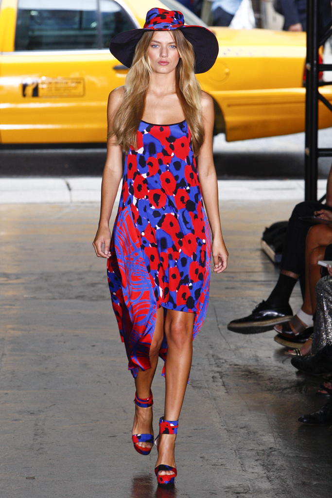 DKNY 2012DƬ