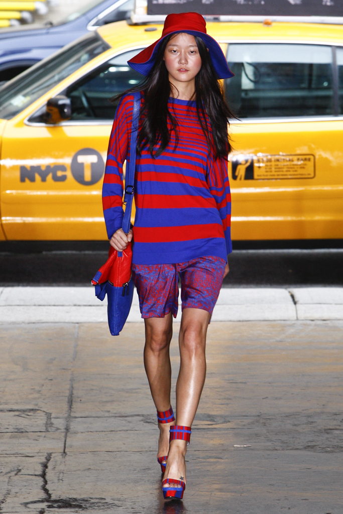 DKNY 2012DƬ
