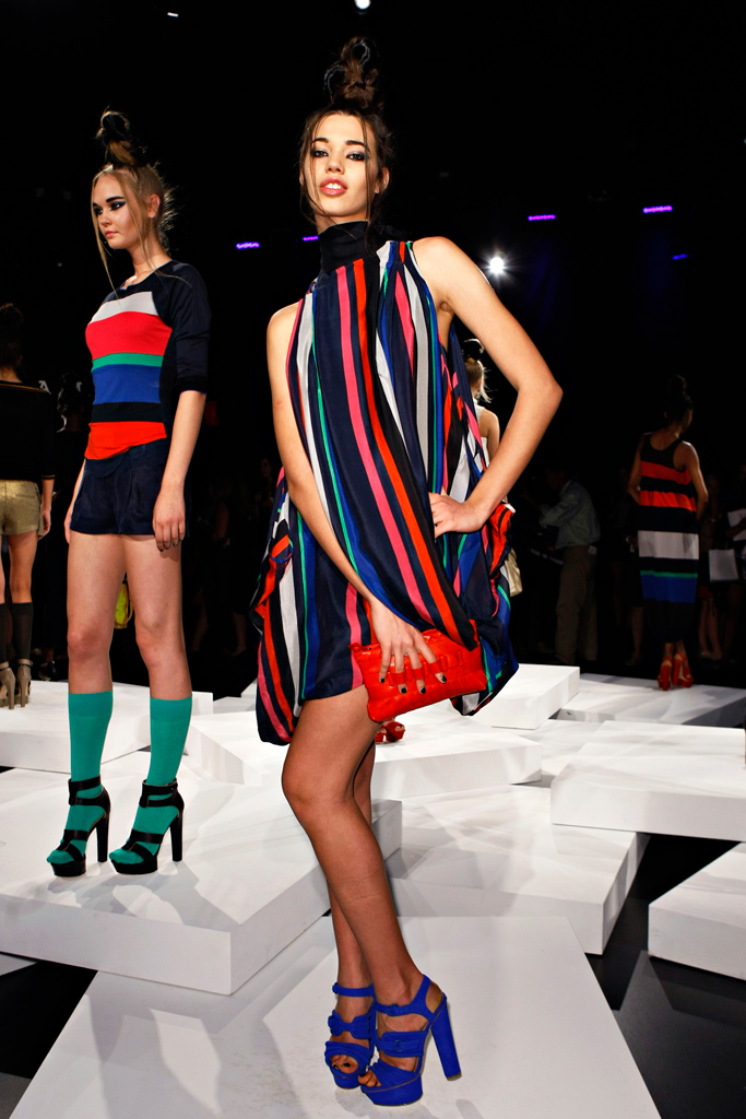 L.A.M.B 2012(chng)DƬ