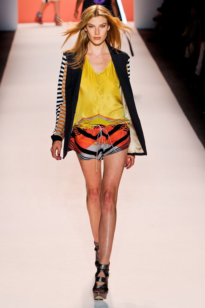 Nicole Miller 2012DƬ