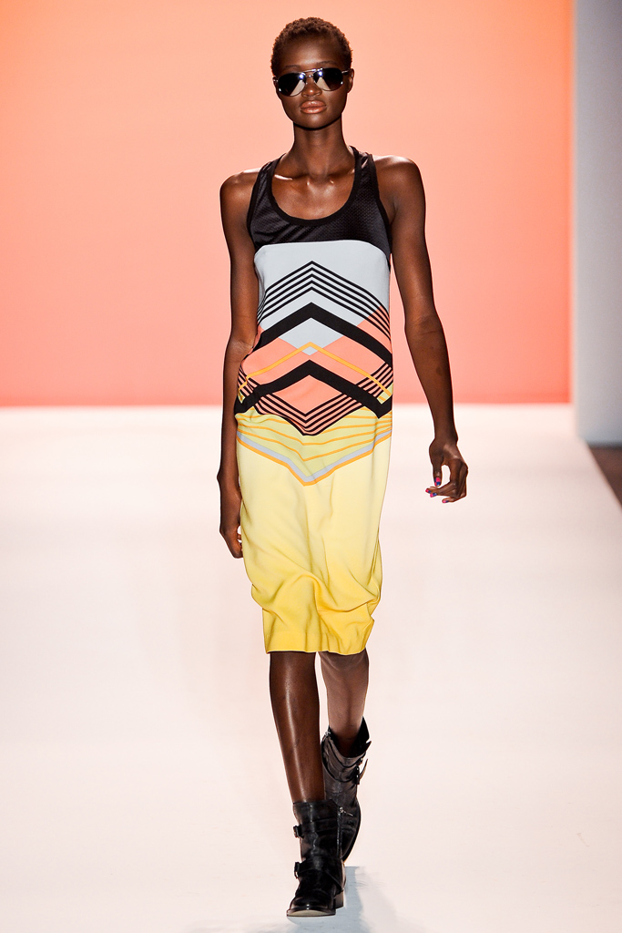 Nicole Miller 2012(chng)DƬ