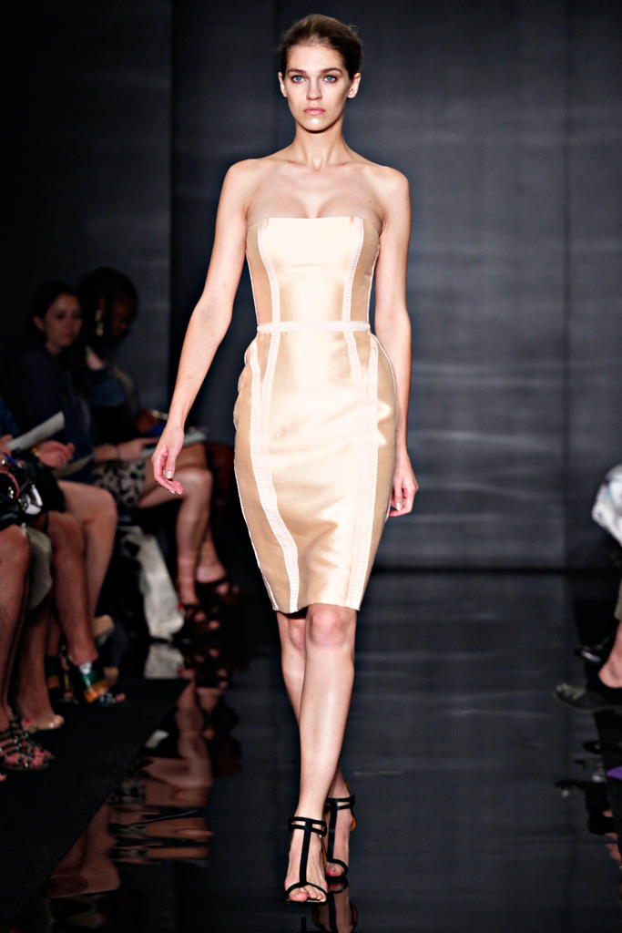 Reem Acra 2012DƬ