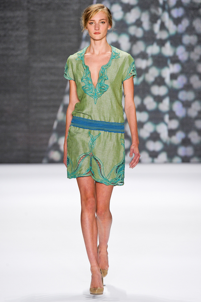 Vivienne Tam 2012DƬ