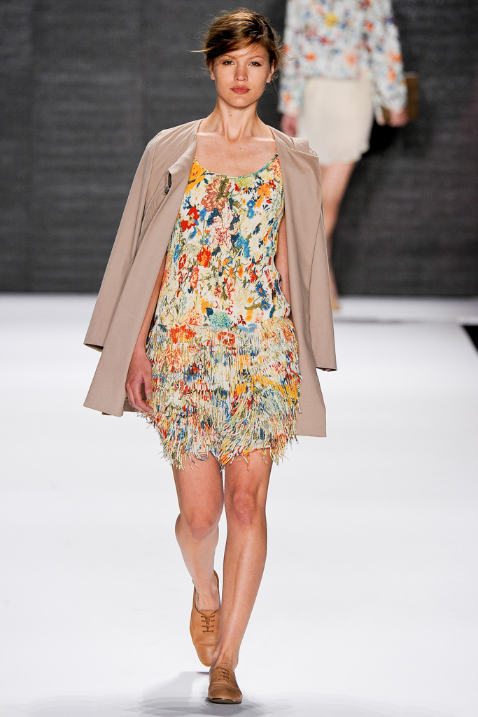 Vivienne Tam 2012DƬ