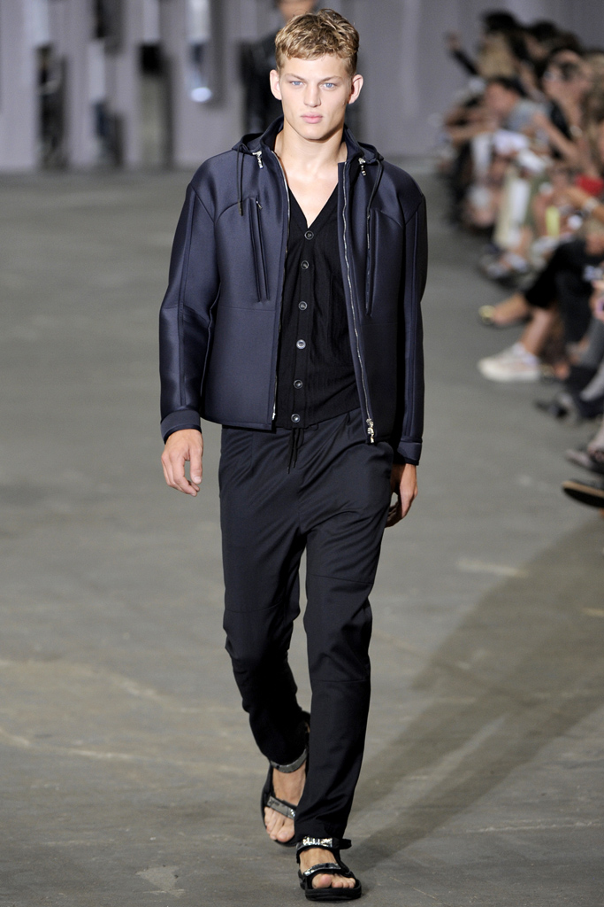 Diesel Black Gold 2012DƬ