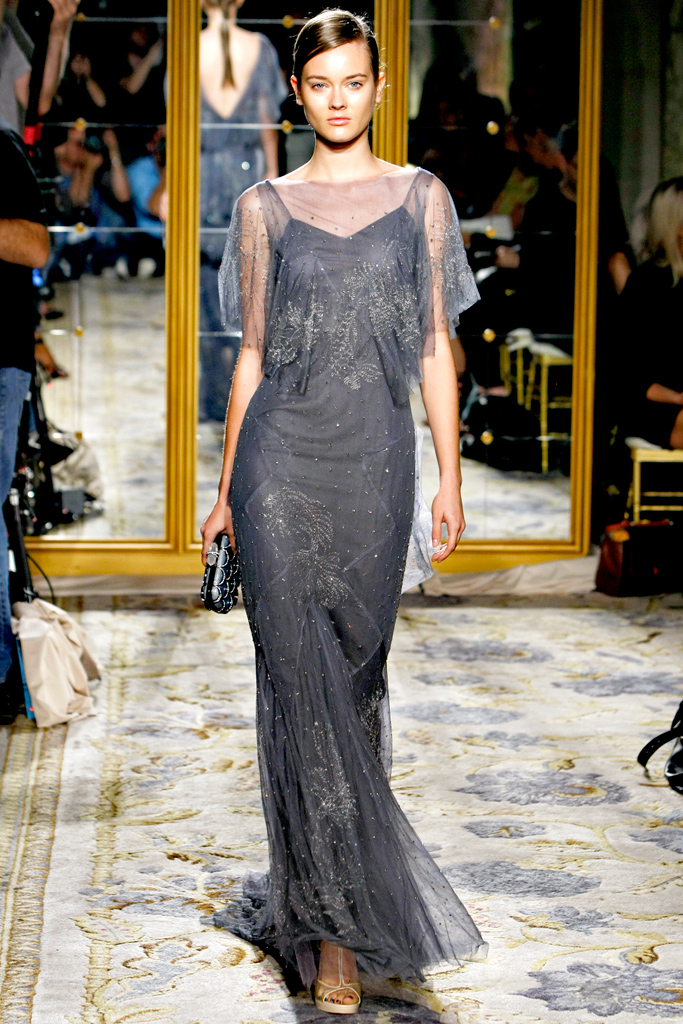 Marchesa 2012DƬ