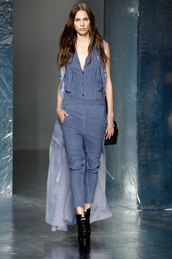 Theyskens Theory 2012DƬ