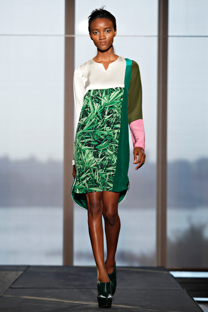 Julian Louie 2012DƬ