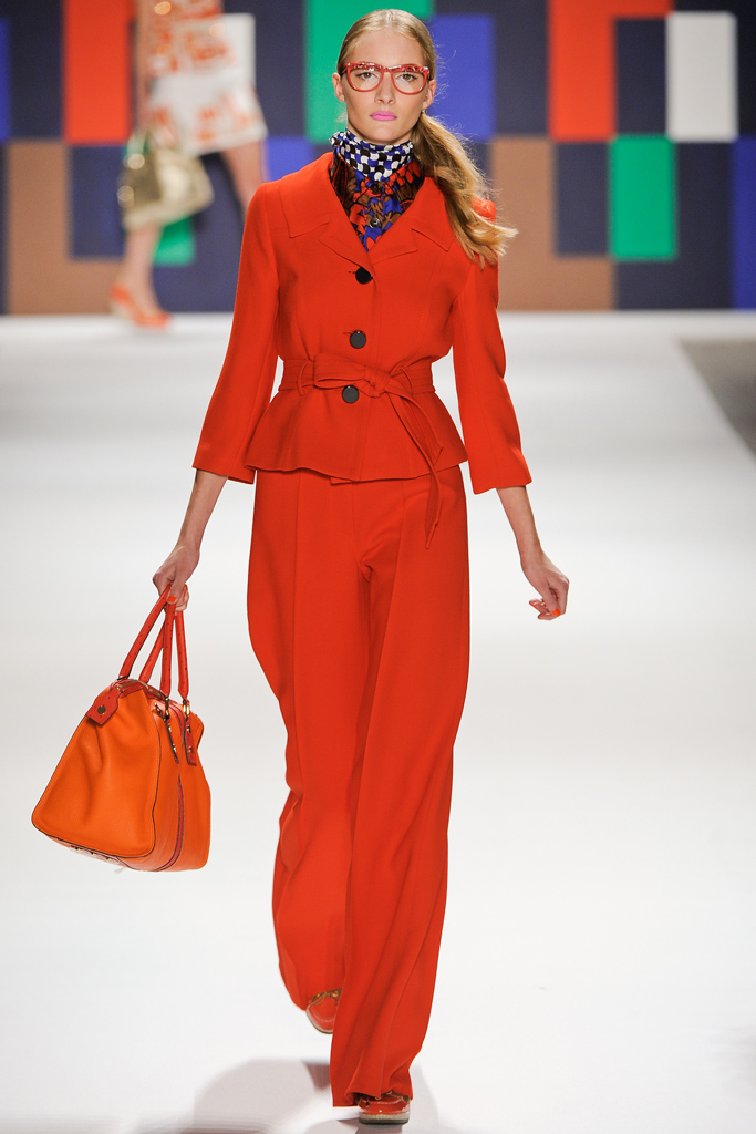 Milly 2012DƬ
