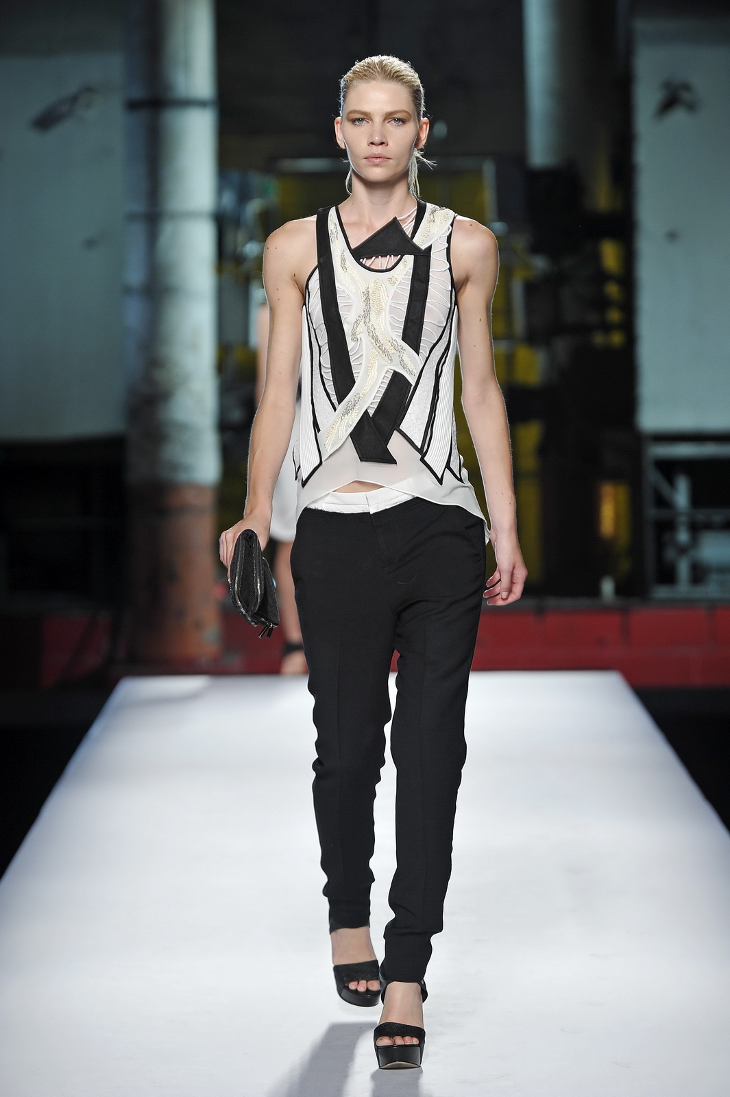 THEORY 2012DƬ