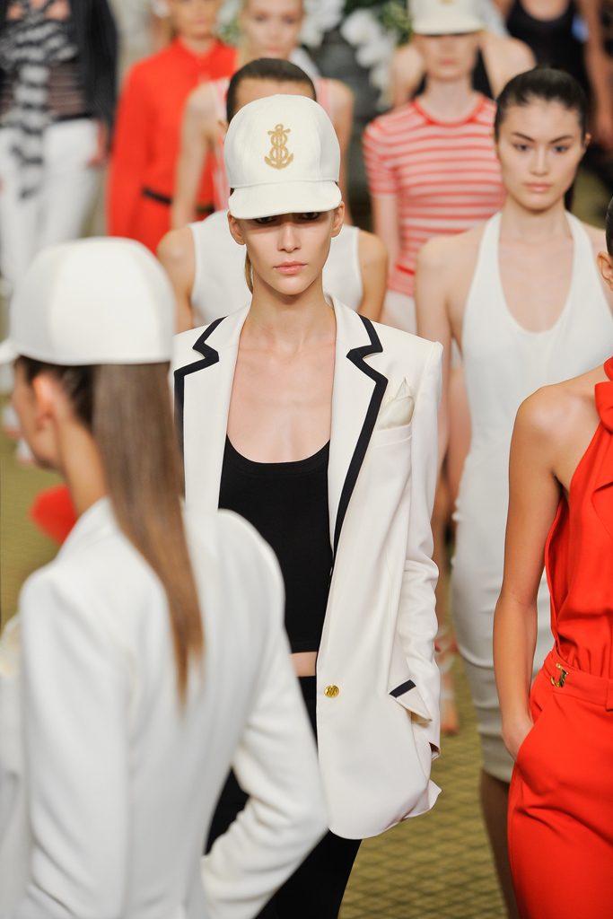 Bill Blass 2012DƬ