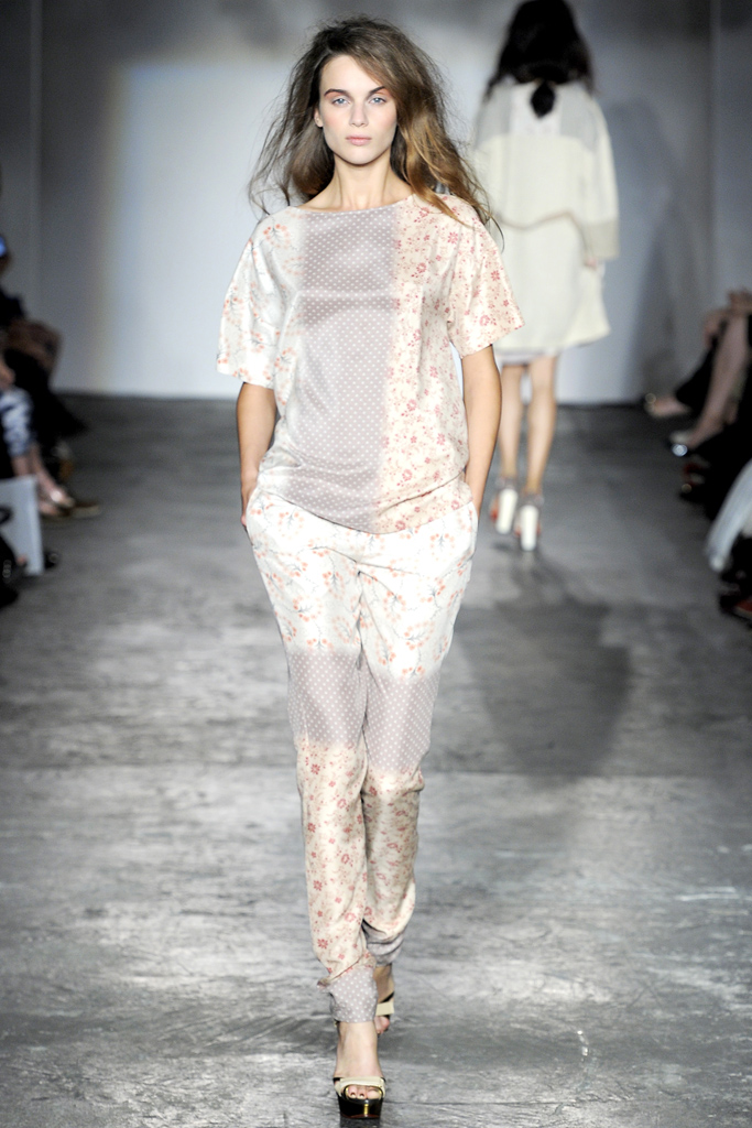 Clements Ribeiro 2012DƬ