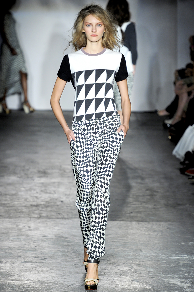Clements Ribeiro 2012(chng)DƬ
