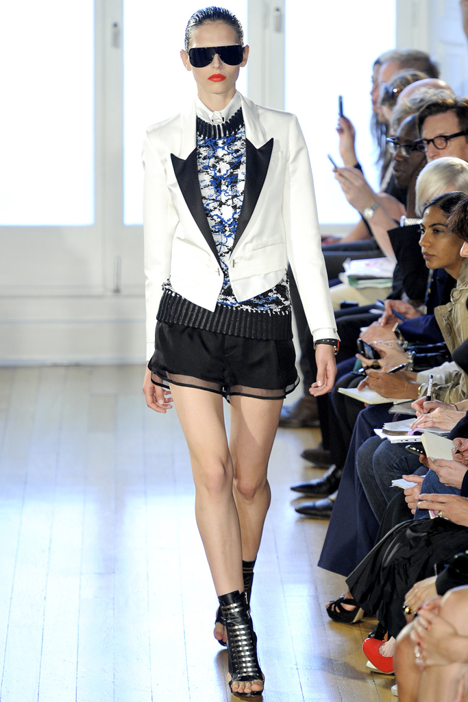 Julien Macdonald 2012DƬ