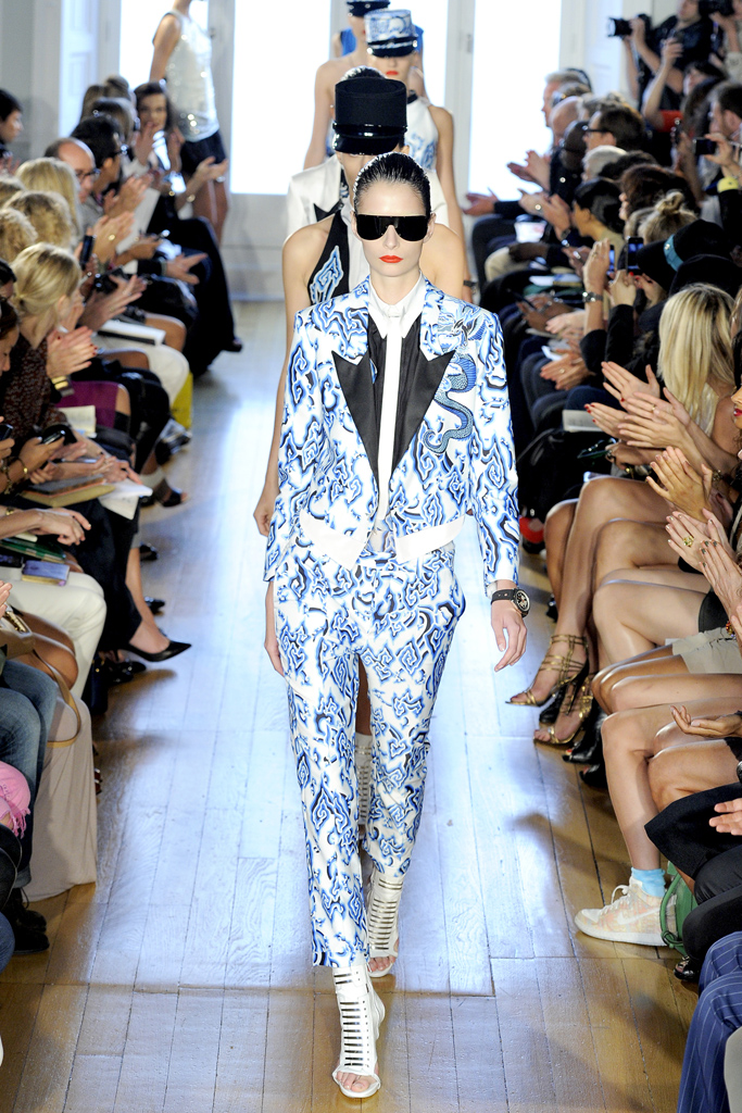 Julien Macdonald 2012DƬ