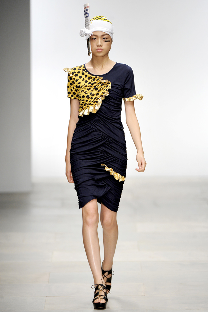 Danielle Scutt 2012(chng)DƬ