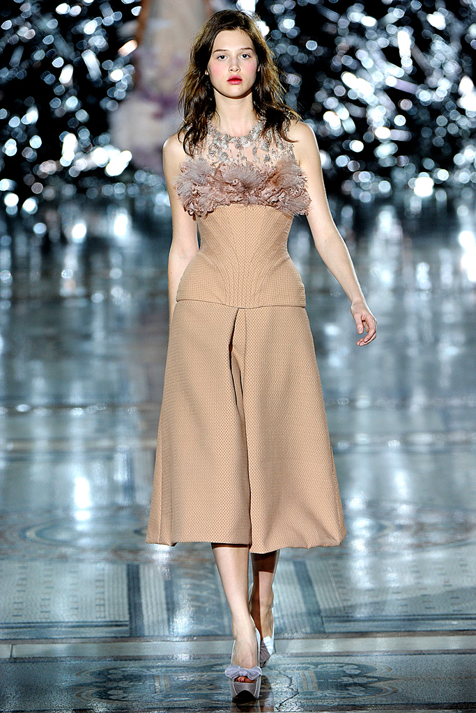 Giles 2012DƬ