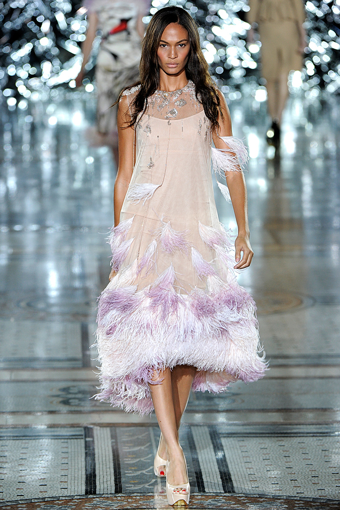 Giles 2012(chng)DƬ