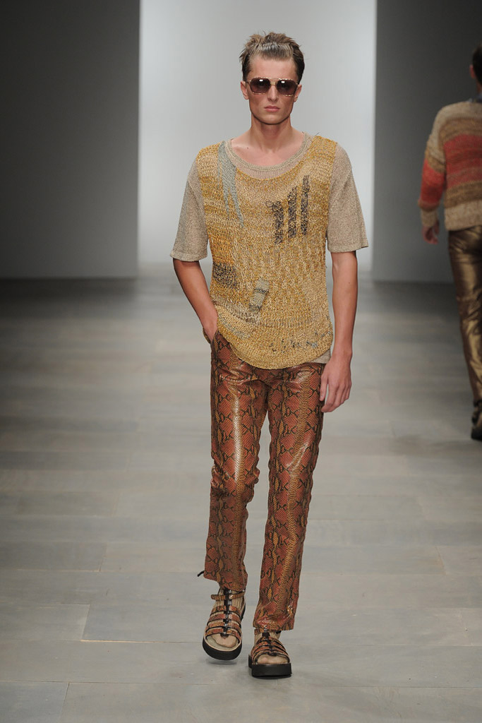 James Long 2012(chng)DƬ