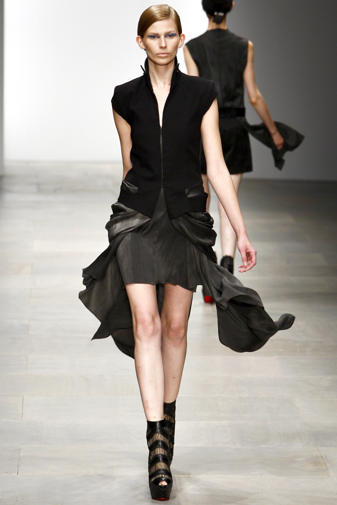 Todd Lynn 2012(chng)DƬ