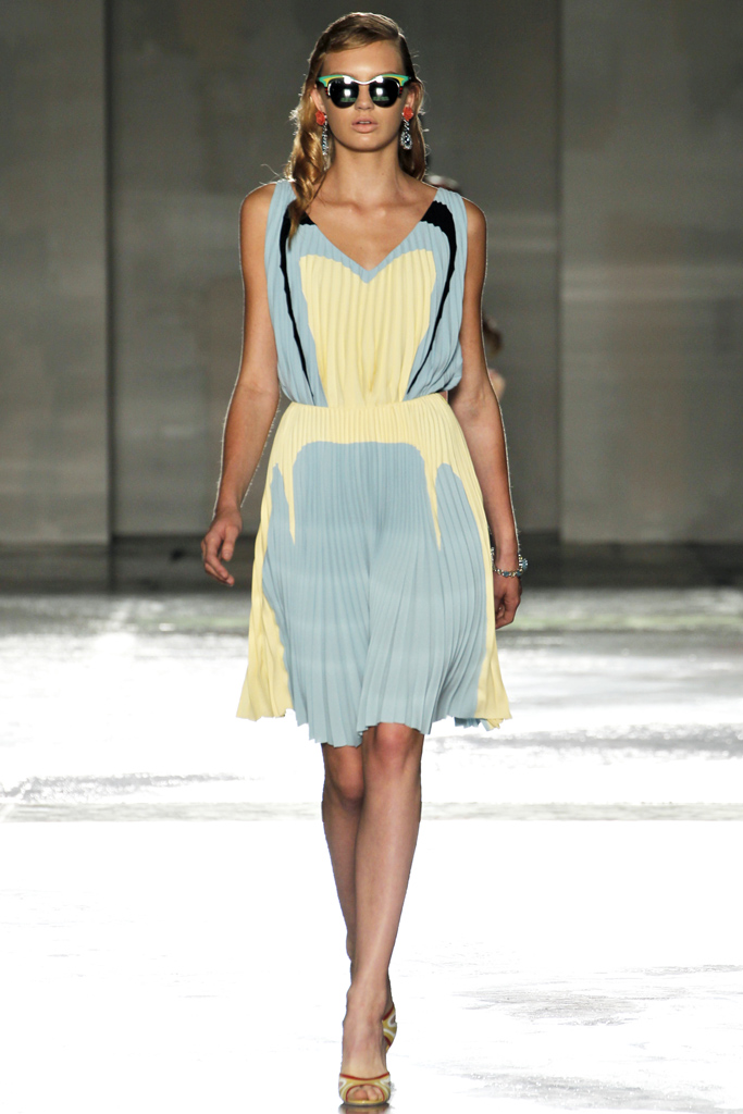 Prada 2012DƬ