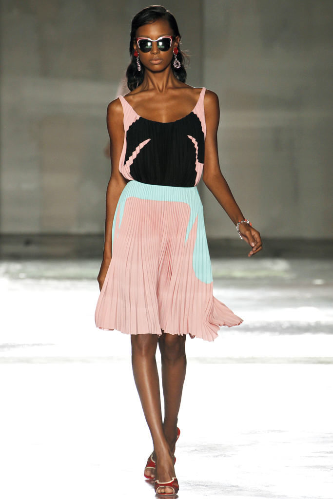 Prada 2012DƬ