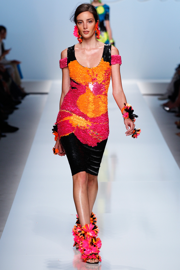 Blumarine 2012DƬ