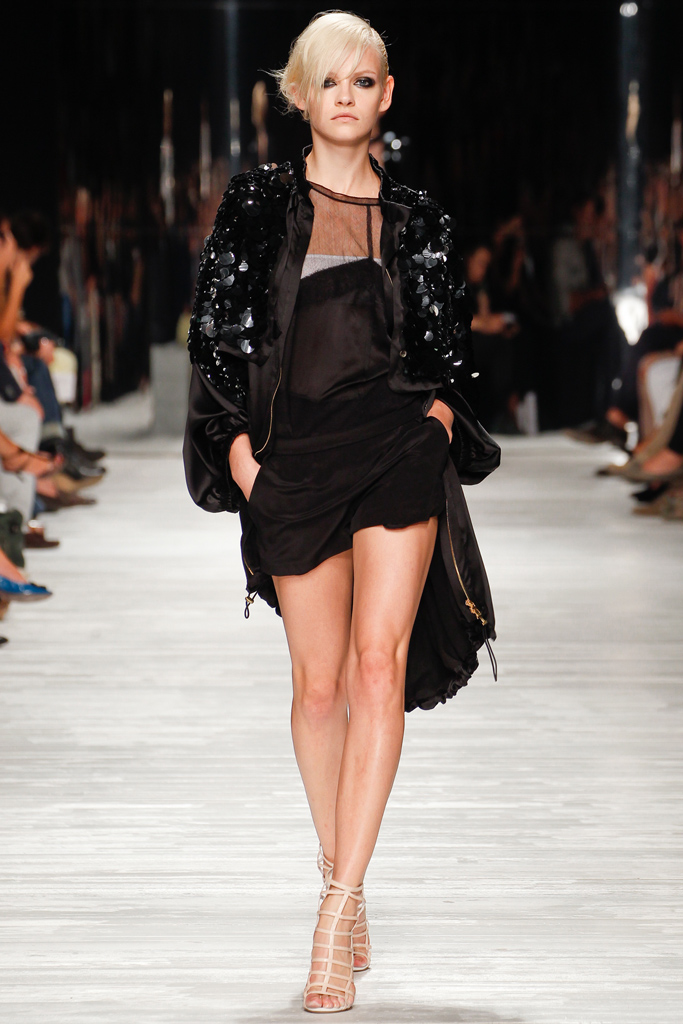 Iceberg 2012(chng)DƬ