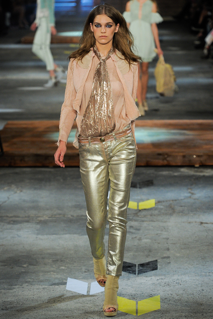 Just Cavalli 2012DƬ