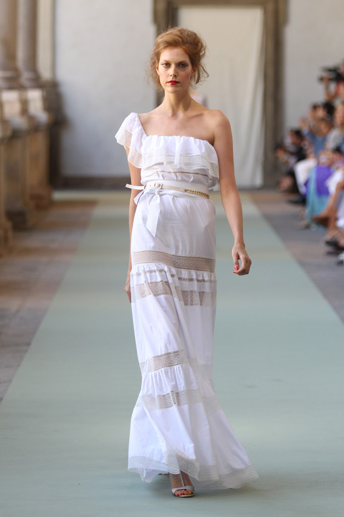 Luisa Beccaria 2012(chng)DƬ