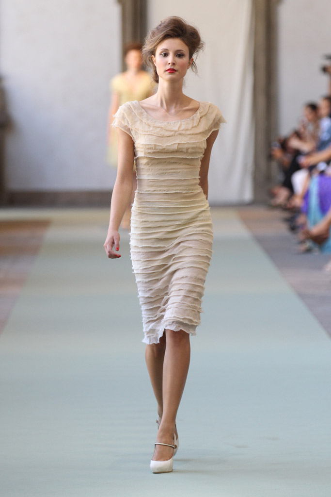 Luisa Beccaria 2012(chng)DƬ