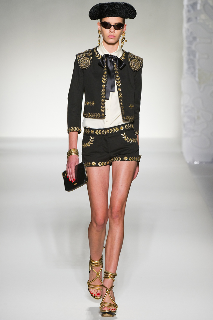 Moschino 2012DƬ