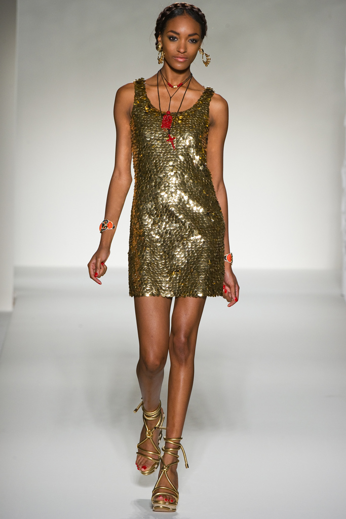 Moschino 2012DƬ