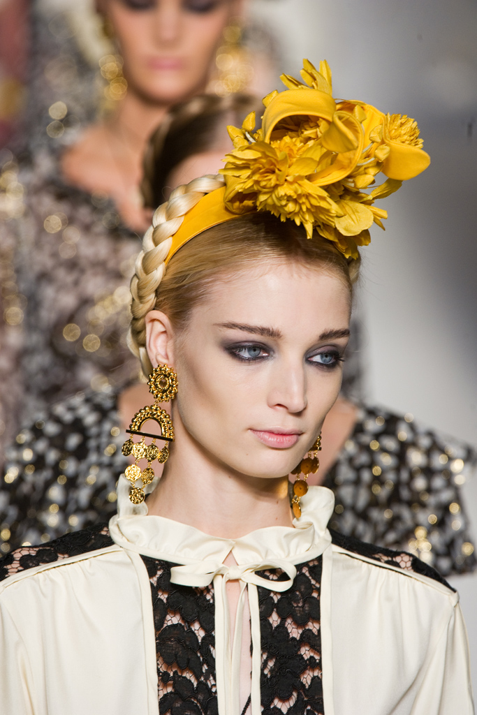 Moschino 2012DƬ