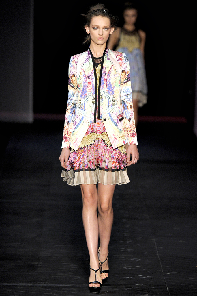 Roberto Cavalli 2012(chng)DƬ